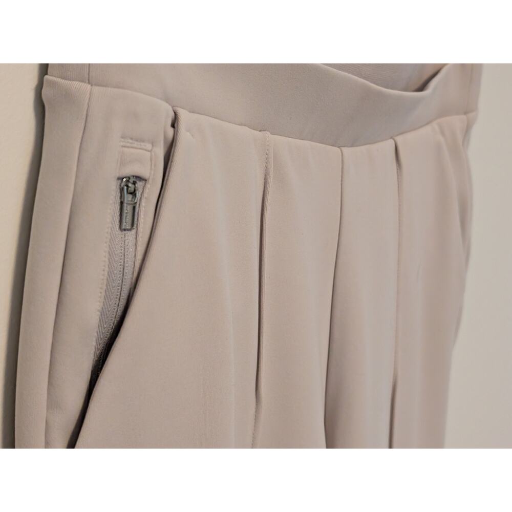 Athleta Venice Pintuck Jogger Pant - Size Small - High Rise Light Gray - Picture 3 of 9
